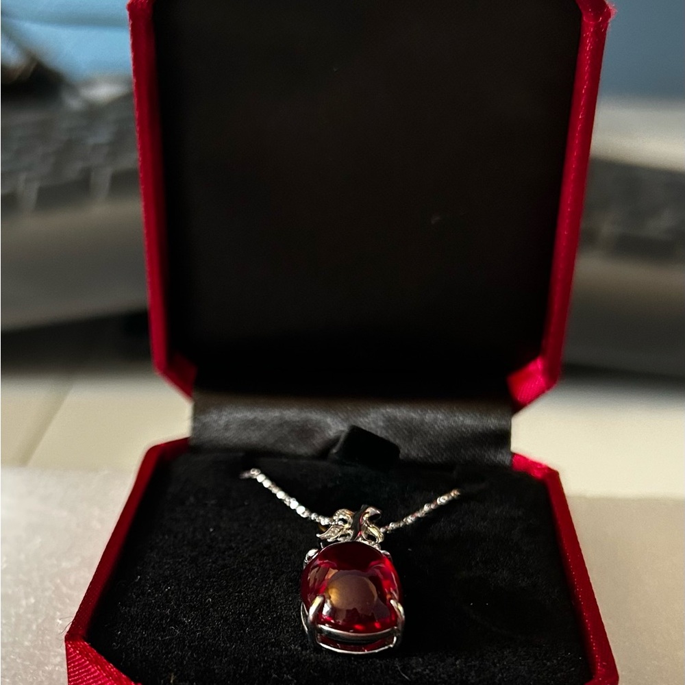 Vibrant Red Gemstone Necklace - Picture 2 of 14